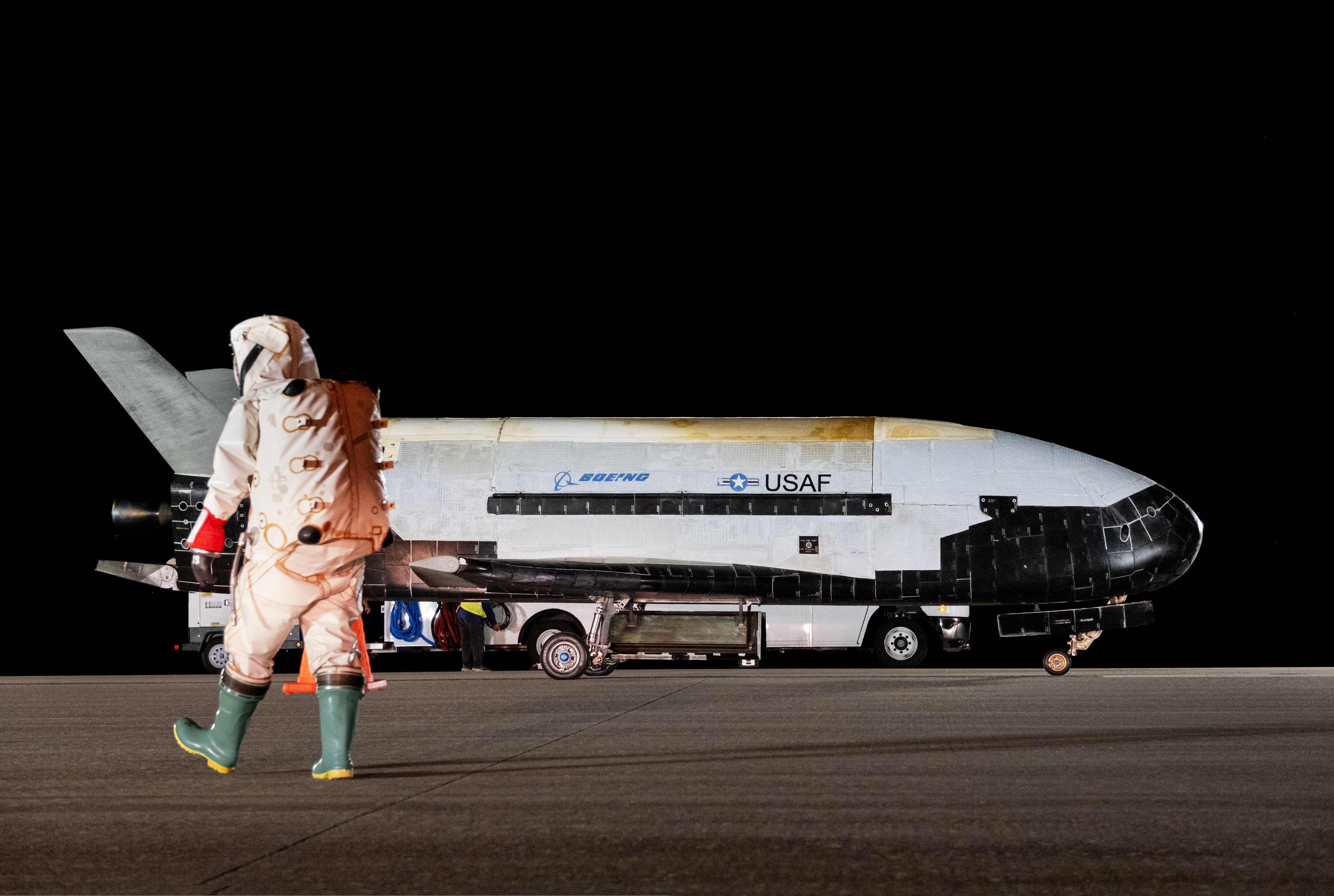 The X-37B Orbital Test Vehicle, the U.S. Space Force’s unmanned, reusable spaceplane, successfully deorbited and landed at NASA’s Kennedy Space Center Shuttle Landing Facility on Nov. 12, 2022, at 5:22 a.m. (Staff Sgt. Adam Shanks/Space Force)